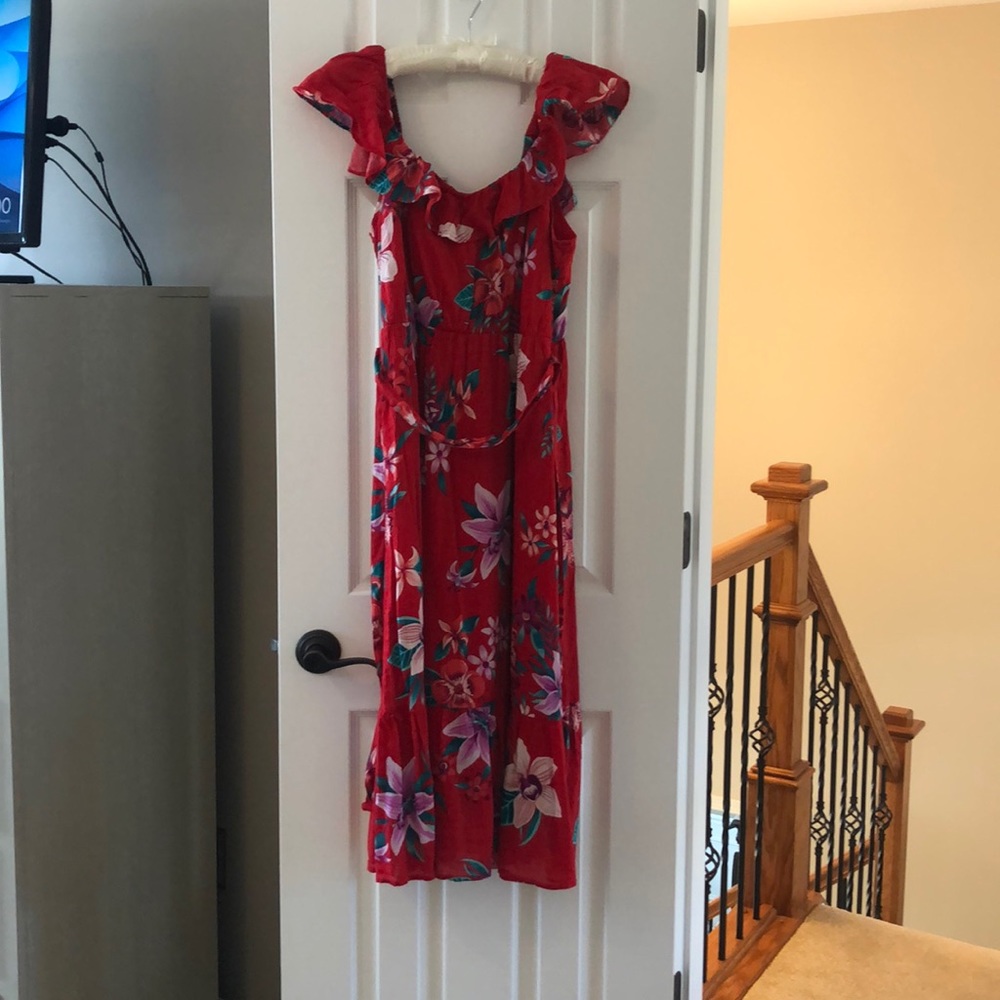 Old navy M red midi dress with Hawaiian pattern